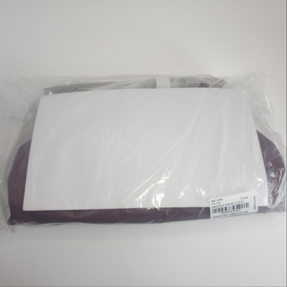 Badgley Mischka Burgundy Clutch Bag Plum NWT - Picture 7 of 9